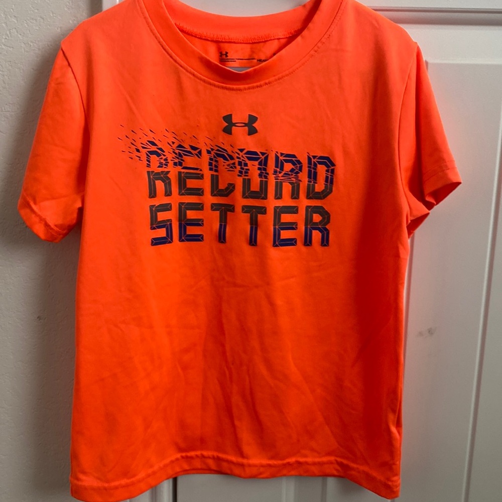 Boys UA shirt